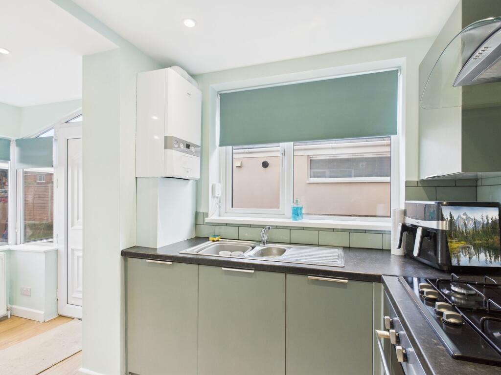 Kitchen &amp; Utility Area