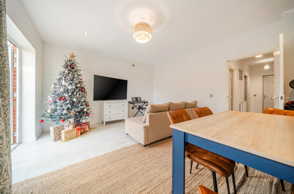 1386349-6-6942826...