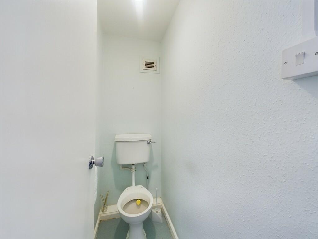 CAM02089G0-PR0269...