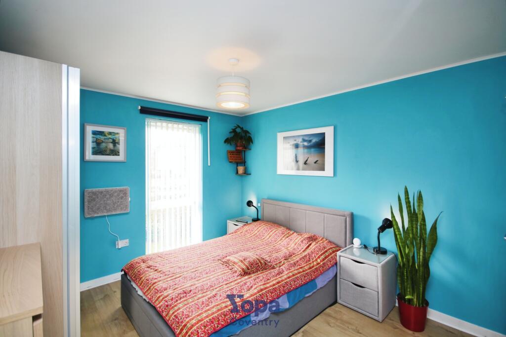 5bd4d6a9-Master 204.JPG