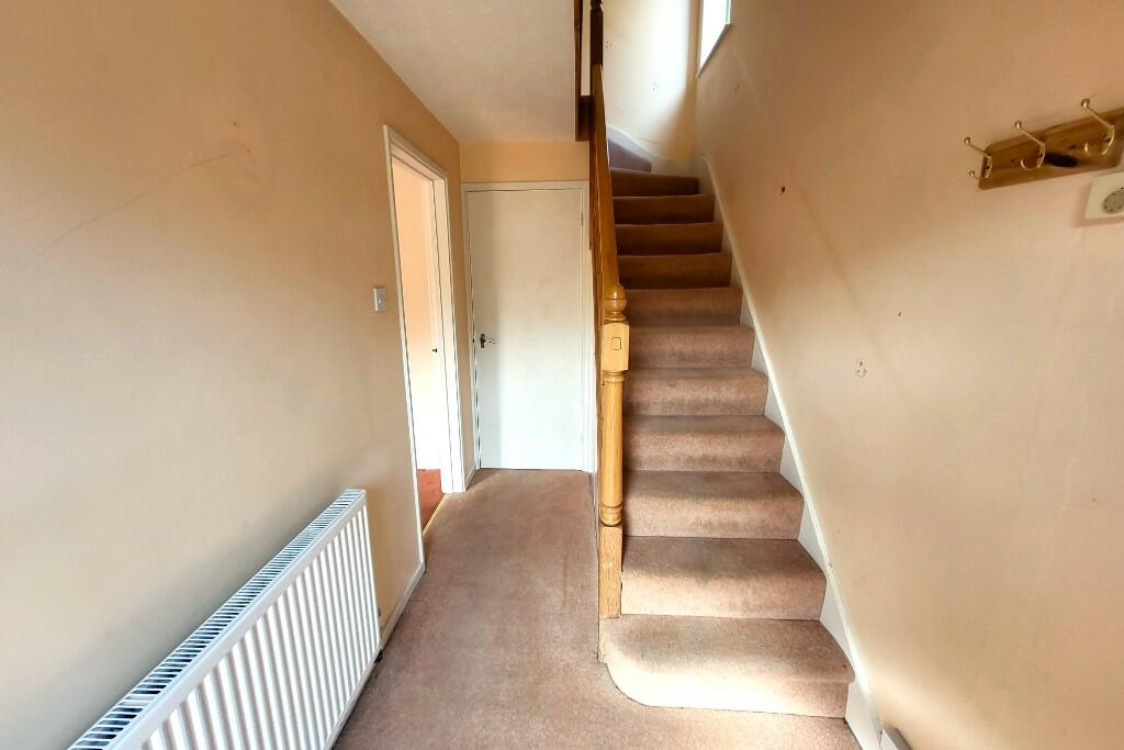 11' Entrance Hall