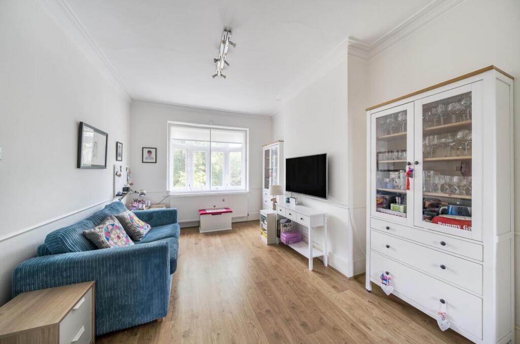 Davidson Frost-Wellings, DFW, Stanmore Hill, Stanm