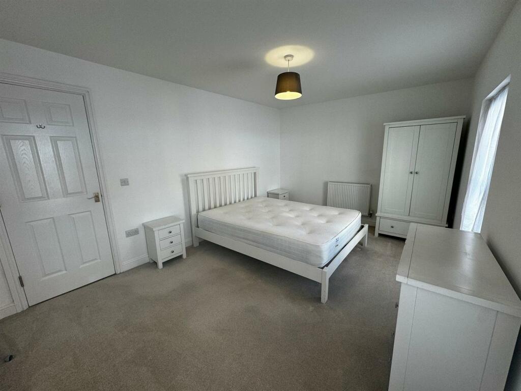 Bedroom.jpg