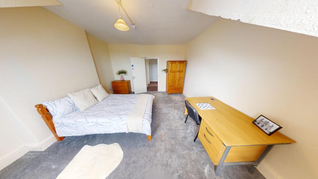 102-Foxhall-Rd-Bedroom 7