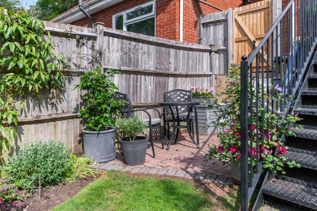 KINGSWOOD ROAD (27).jpg