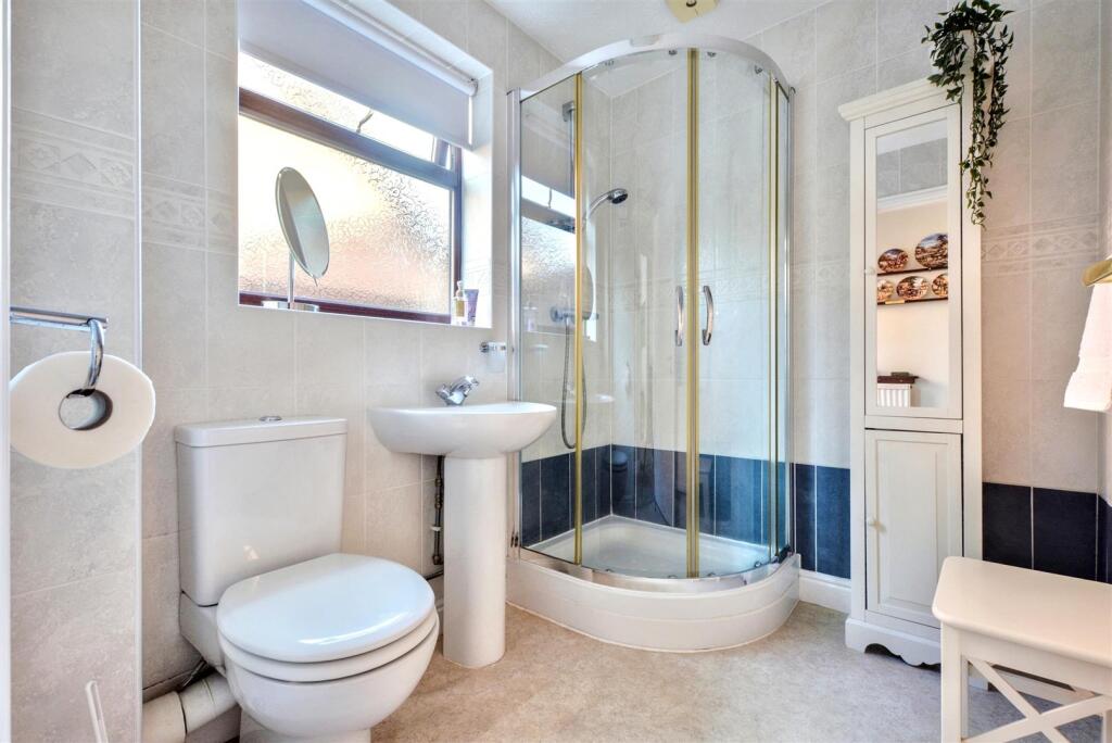 Shower Room.jpeg