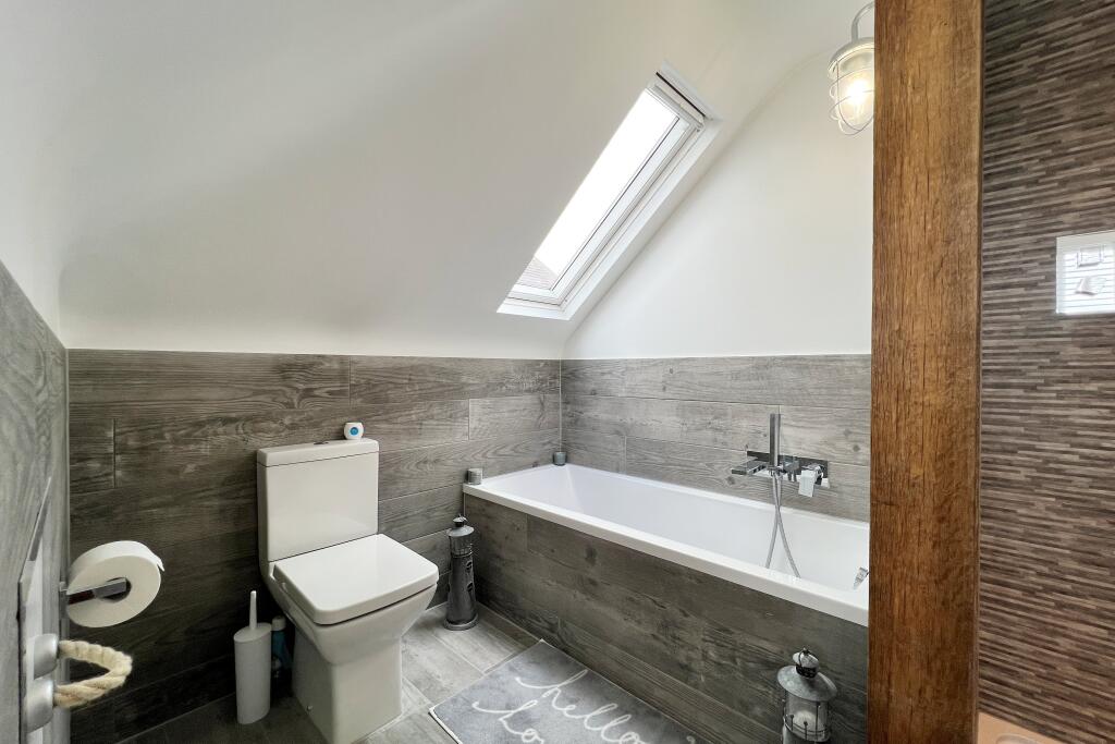 En-suite (2)