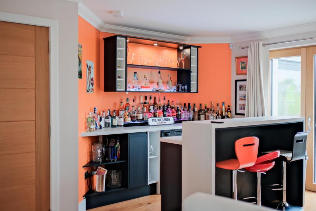 012-15 Cartland Rd, Lanark ML11 7RF.jpg