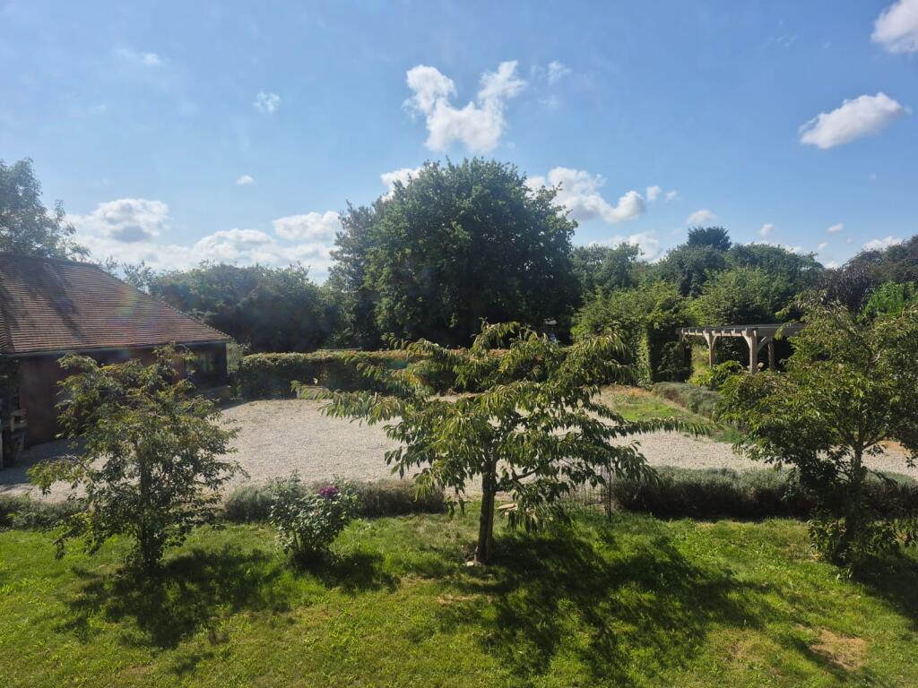 422f475b-cc4b-40e7-91c6-c1ec14a77811 T202508251346.jpg