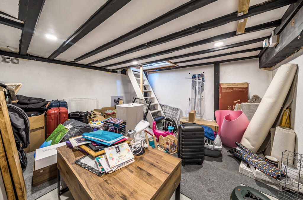 1332315-10-688cec...