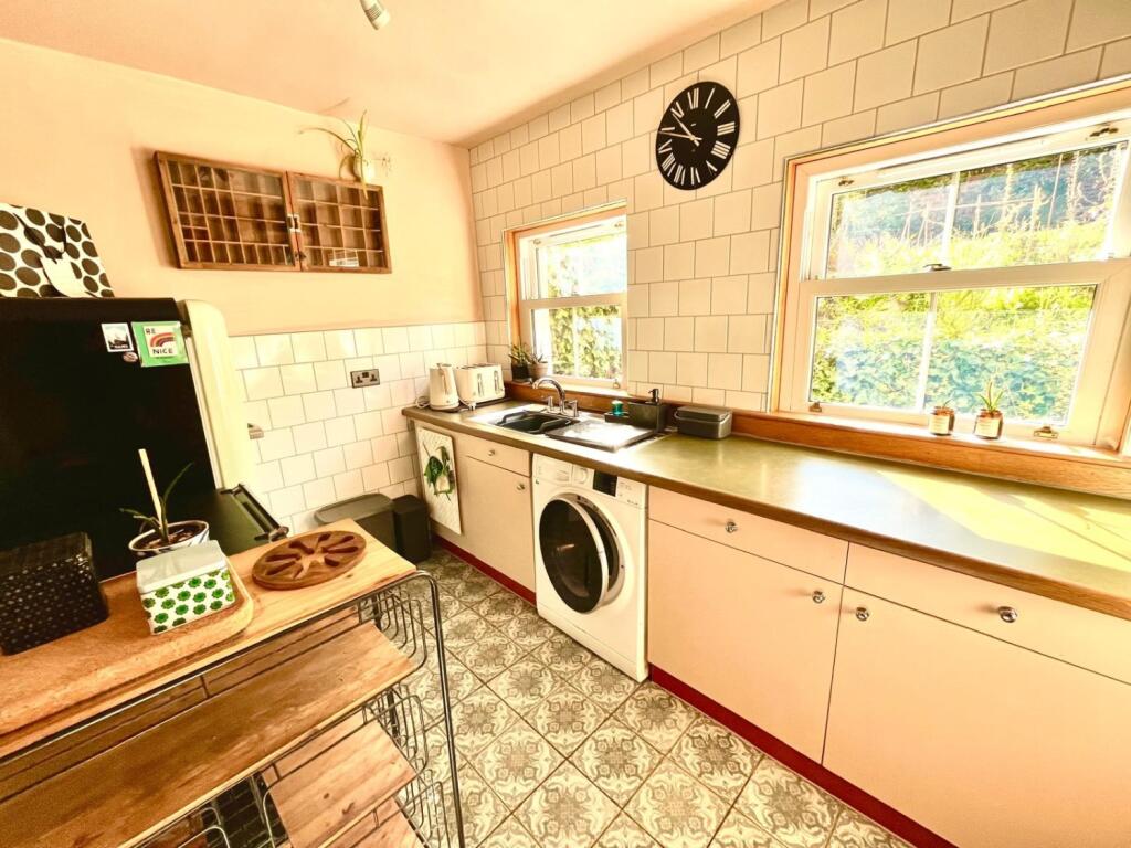 10 Craighouse Avenue Kitchen 3