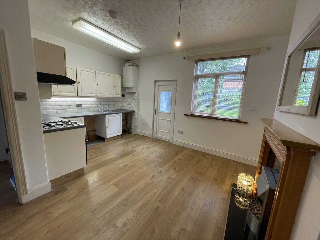 iPhone-2025.06.27...