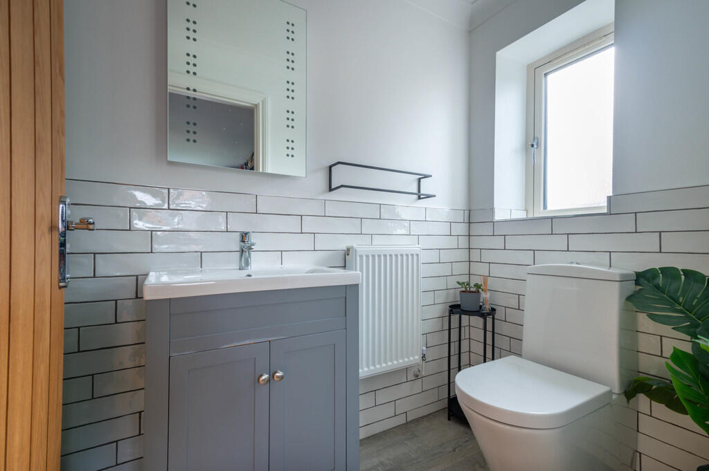 45 Mildenhall Roa...