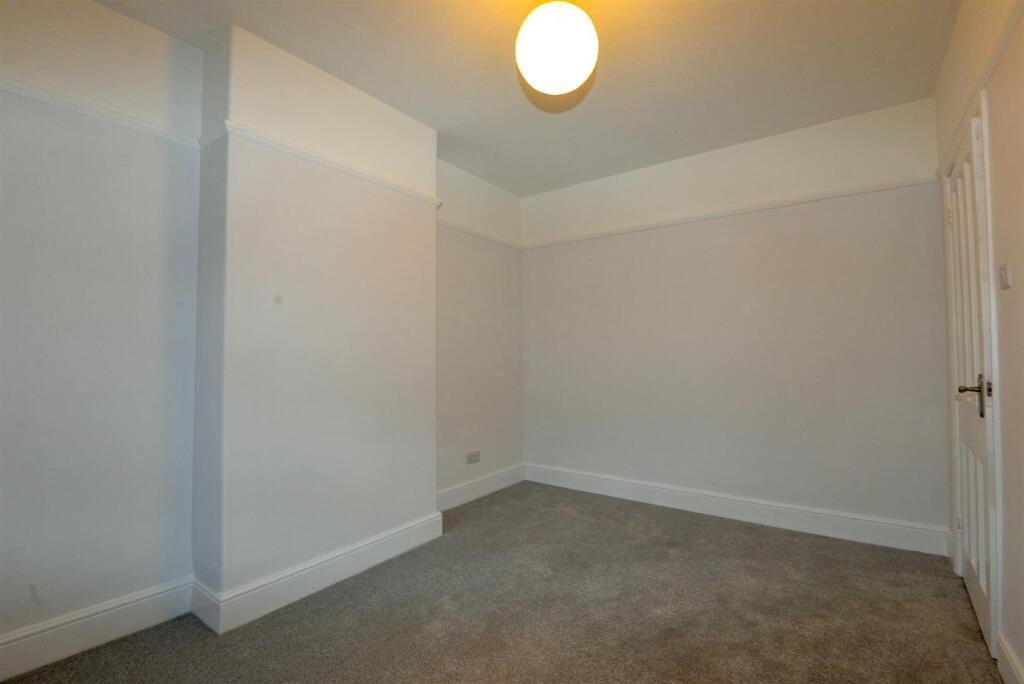 Bedroom2 2.jpg