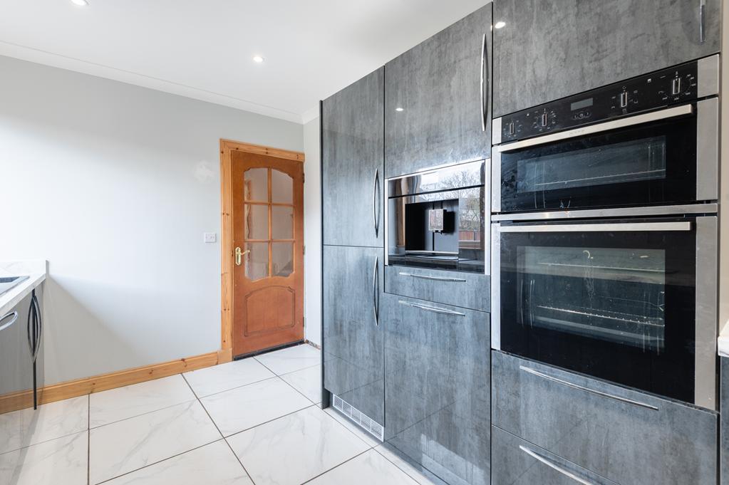 KITCHEN AGAIN