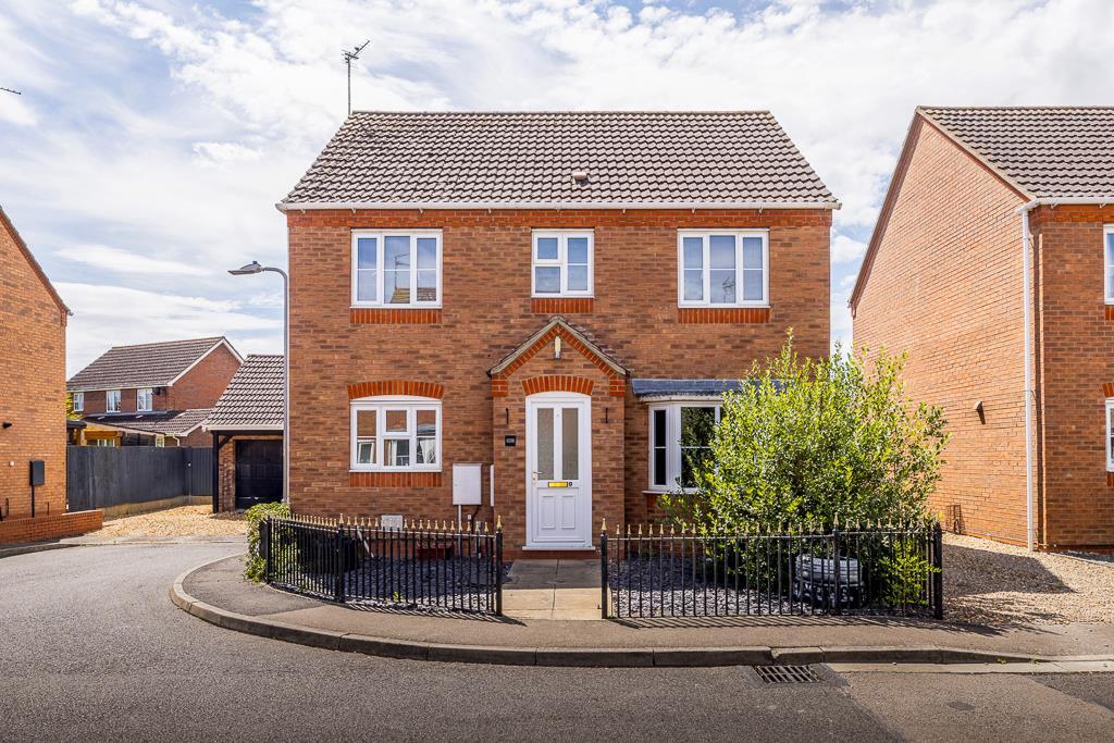 9 Akita Close (Spalding)-3.jpg
