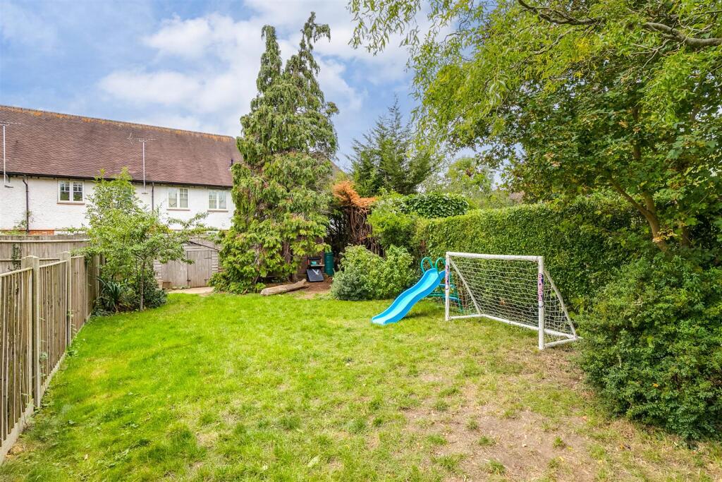 Norton Way South 357-41.jpg