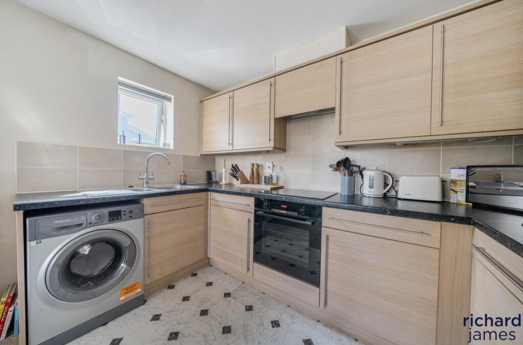 3f25e68d8aaf42c994594ff2e3f18876