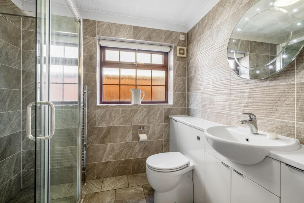 Tethers (Wrangle)-25