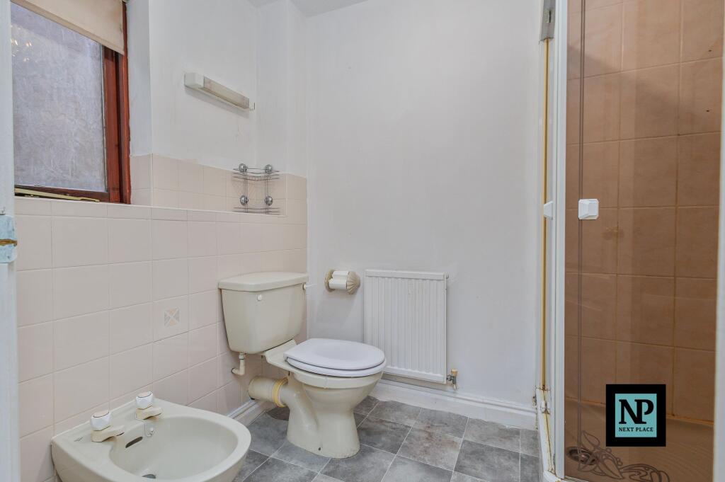 Ensuite to Master Bedroom