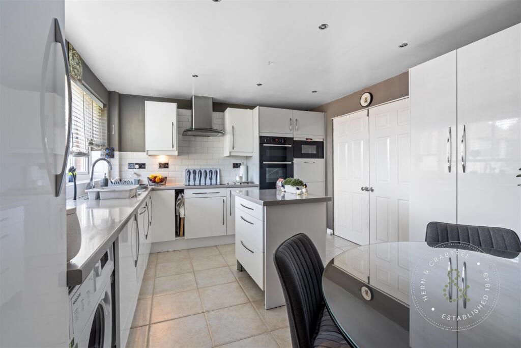 Uplands Int, Hern Crabtree (6).jpg