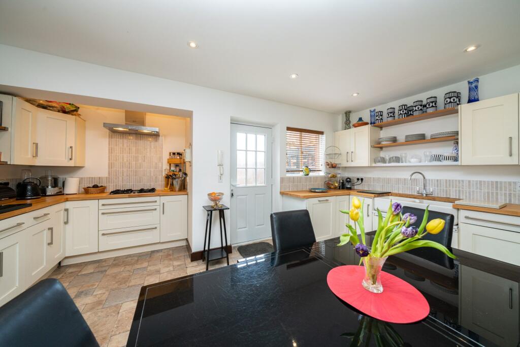 Kitchen (3)