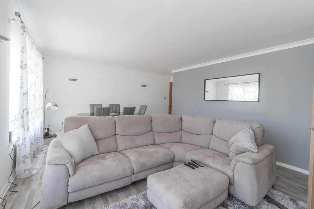 Lounge 1-1