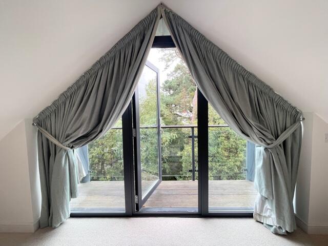 Balcony 2