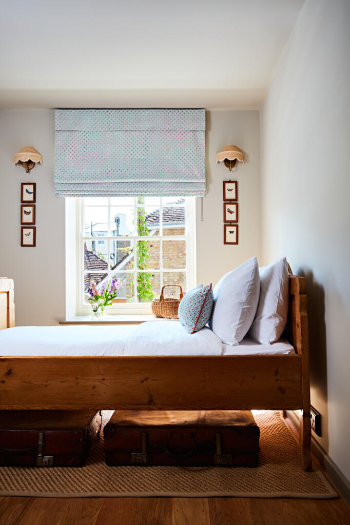 318390 - 5Steven Joyce-JOS2025042D00013-01.jpg