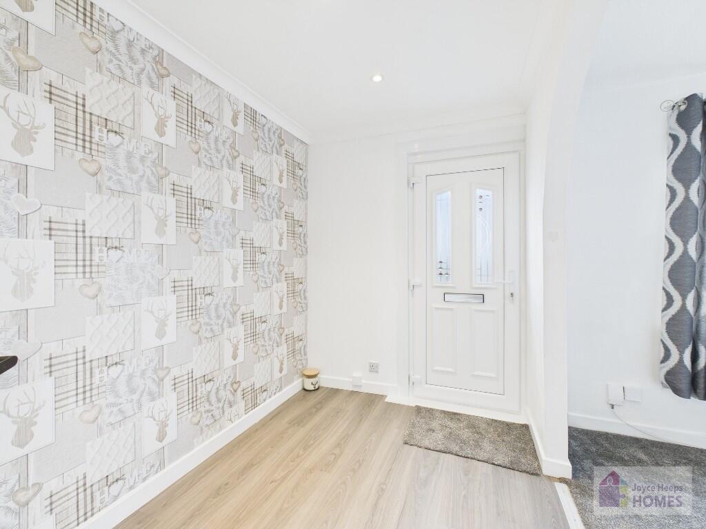 Hall/Dining Area