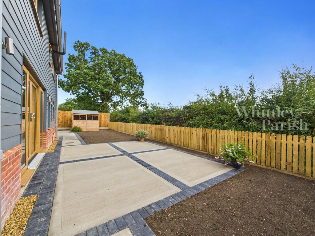 CAM04332G0-PR0484...