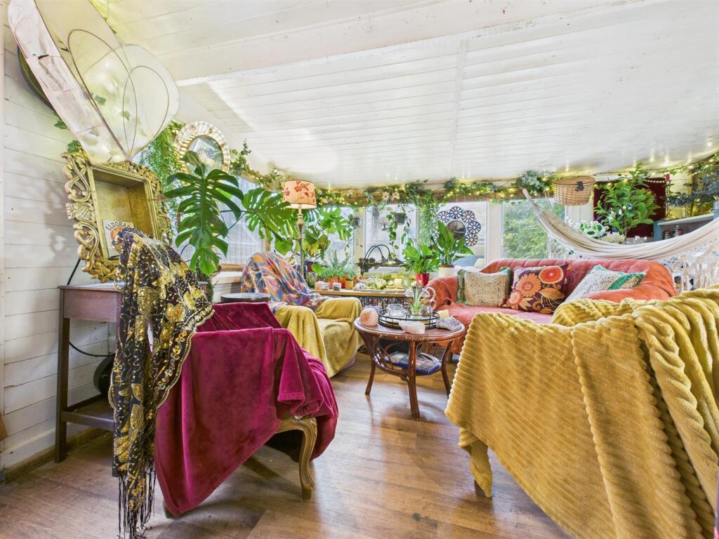 Garden room: