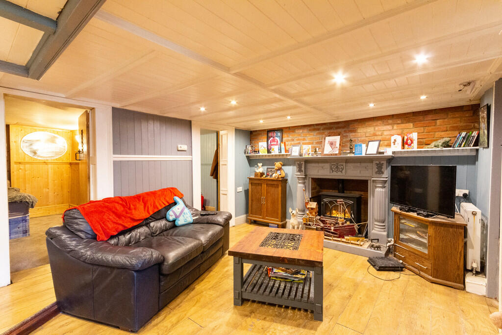 Annex living area