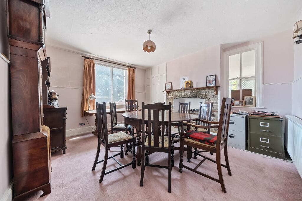 Dining Room (1)