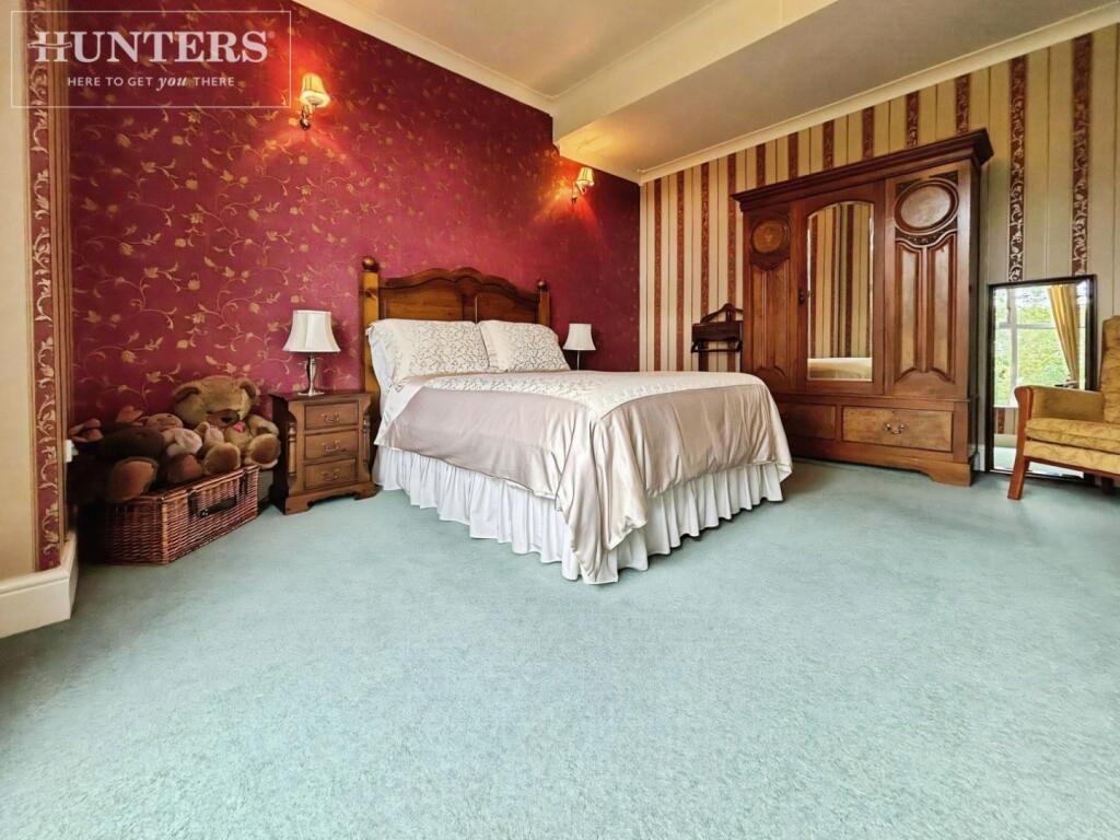 pbox-bedroom-341358.jpg
