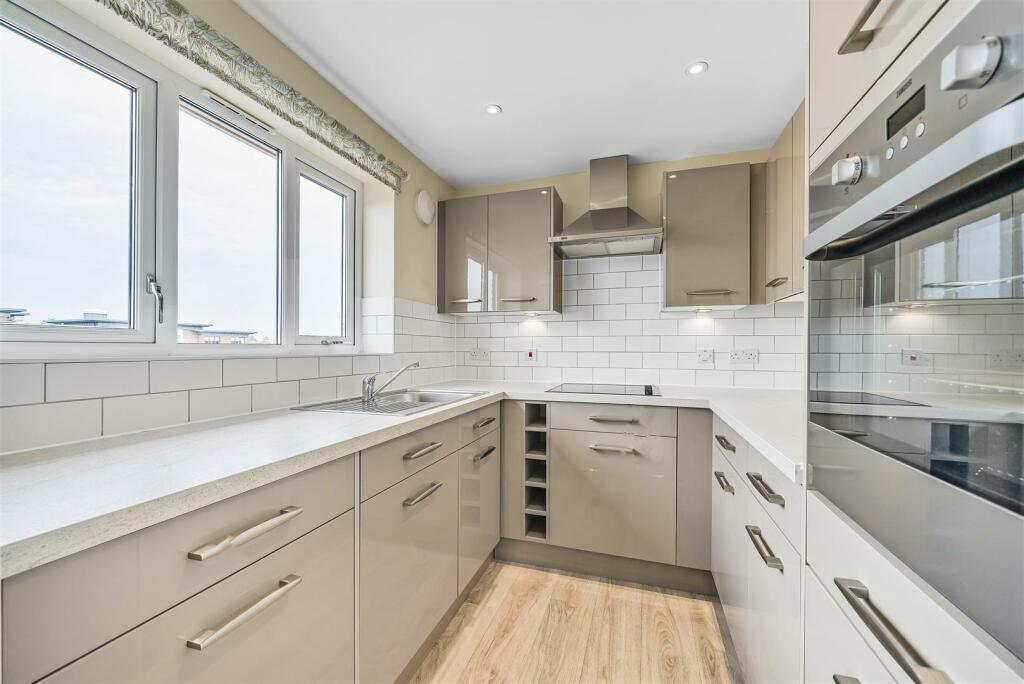 Kitchen.jpg