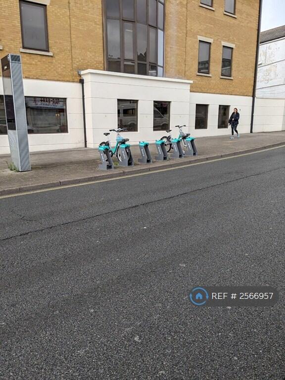 e Bike And Scooter Hub