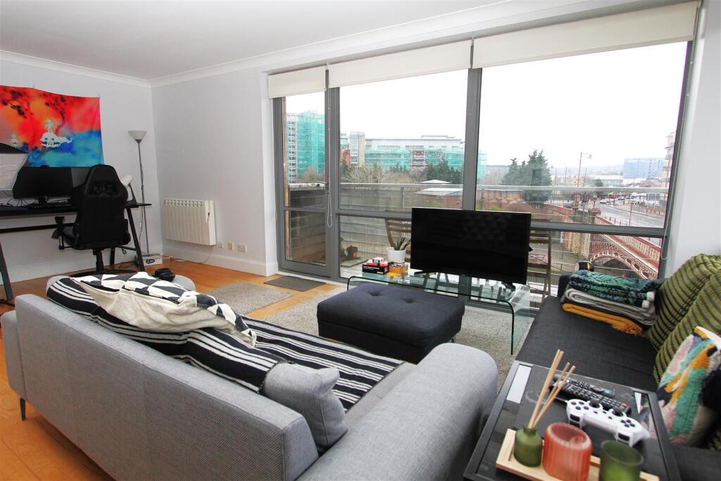 Living Room 2.JPG