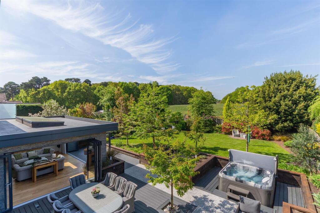 8645460-exterior30.jpg