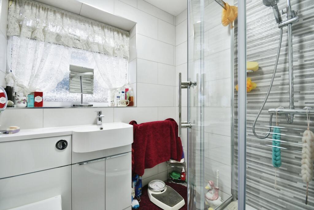 Shower Room/Wc