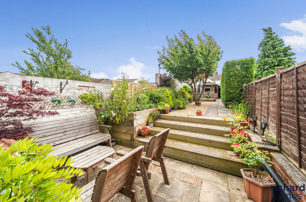 940043f5-dd7a-4fe...