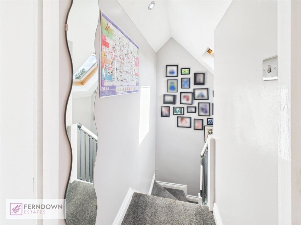 2nd Floor Landing