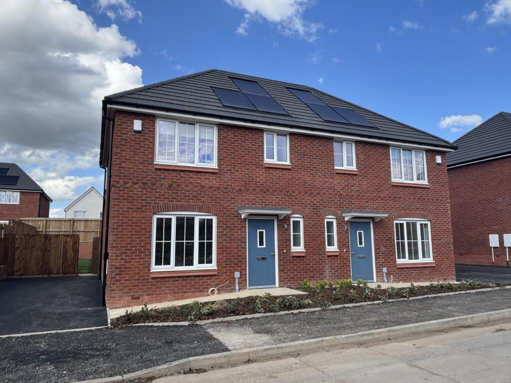 Lovage Drive, Oldham, OL8 2LL