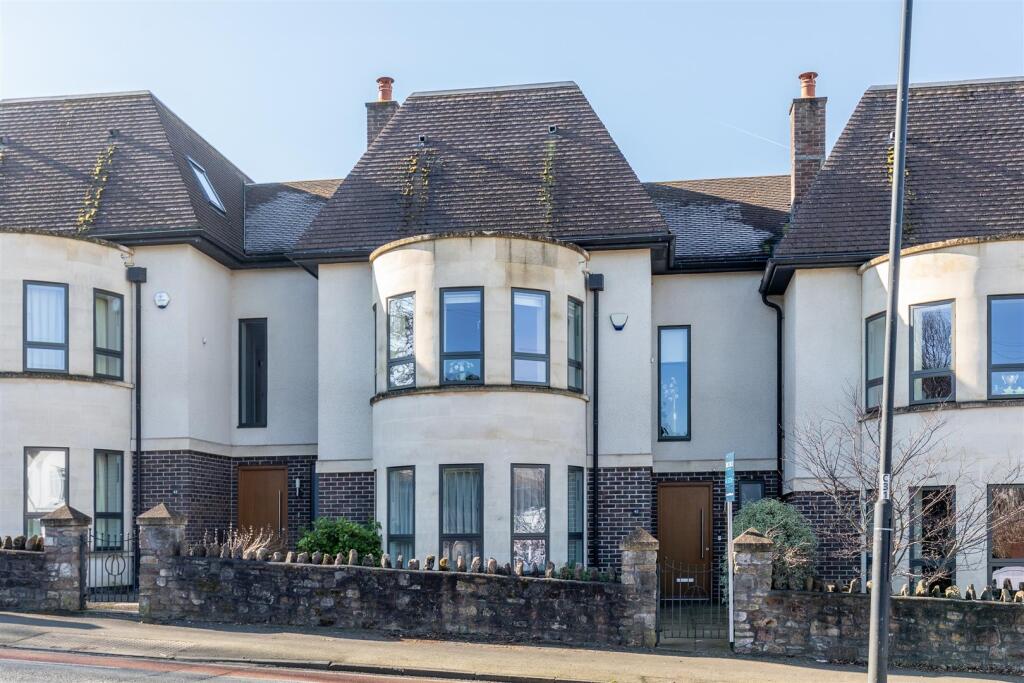 Parrys Lane, Stoke Bishop Front.jpg