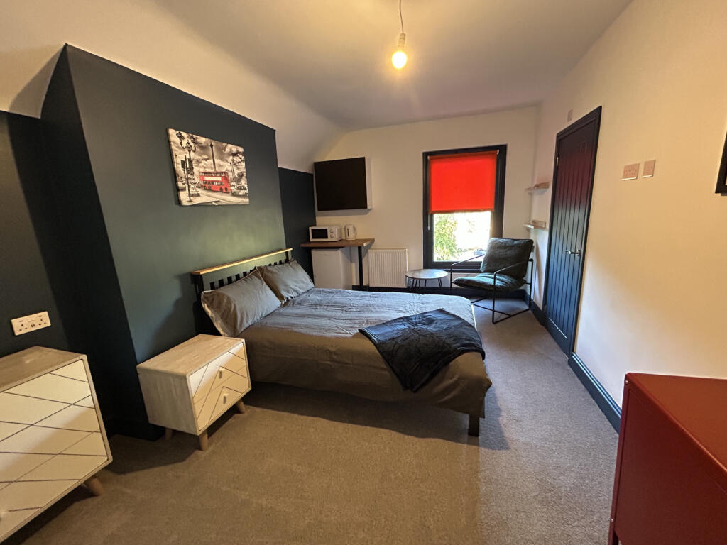 Double En-suite Bedroom