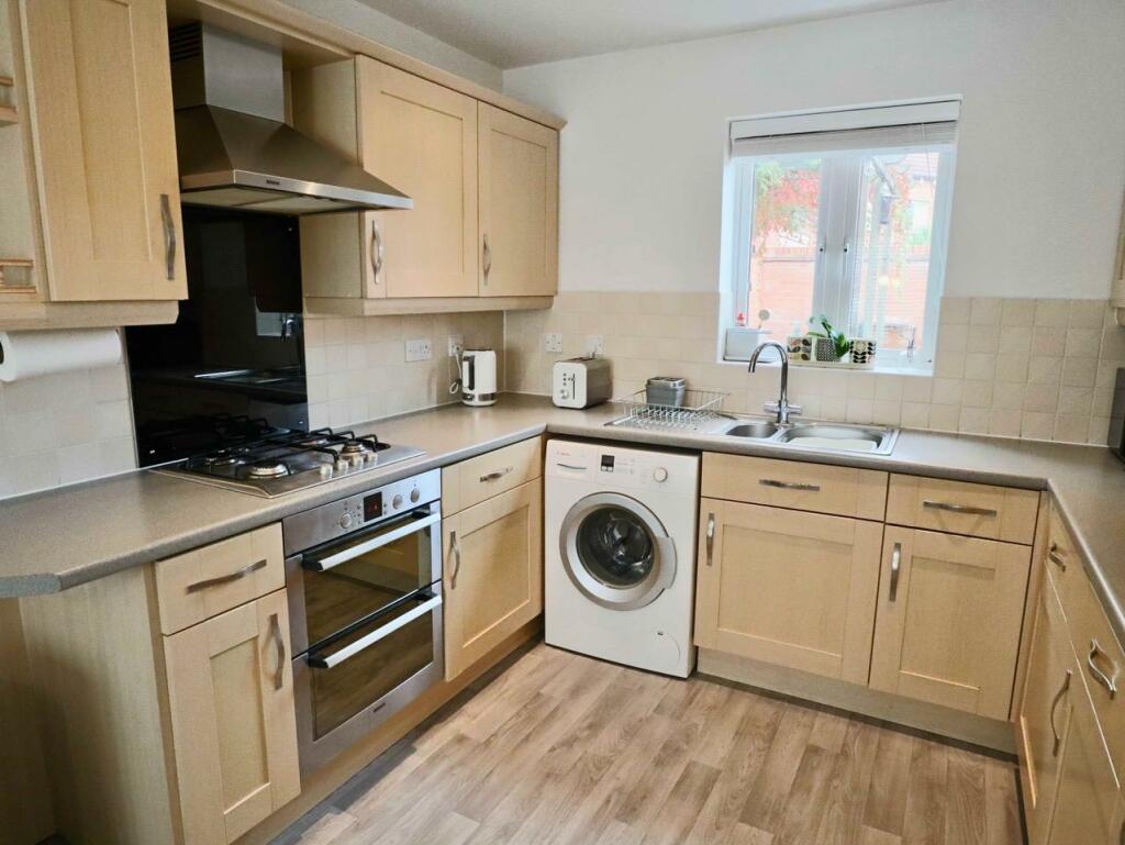 kitchen1.jpg