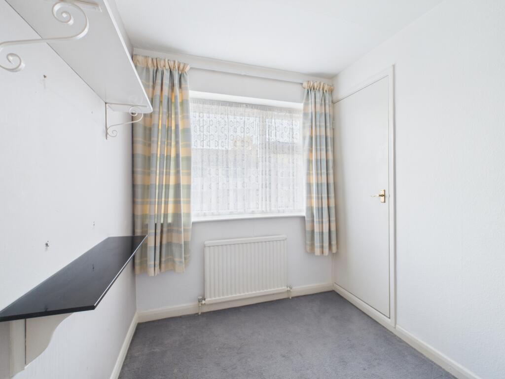 CAM03293G0-PR0250-STILL037