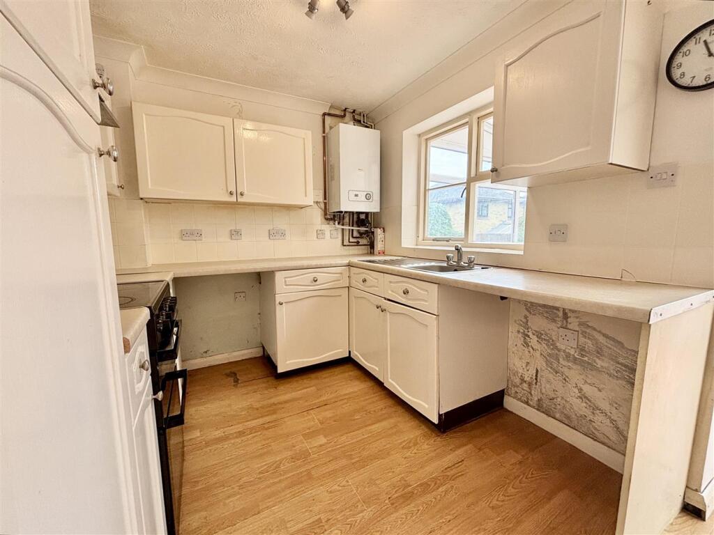 Kitchen / Breakfast Room