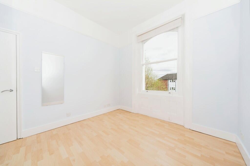 7 Lyndon House be...