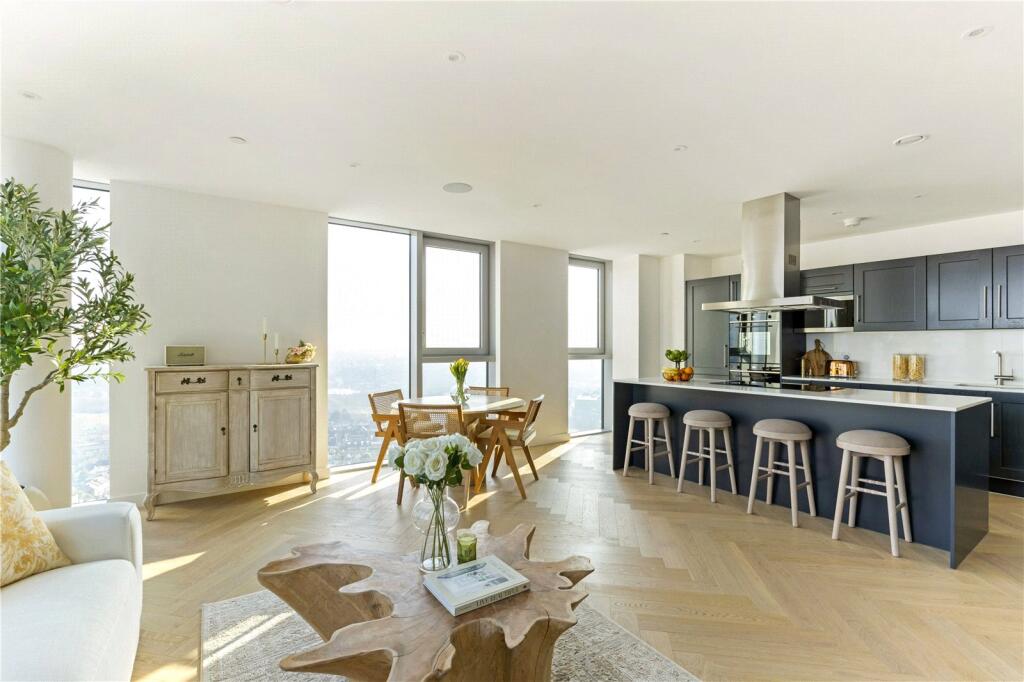 Sitting Room/Kitchen